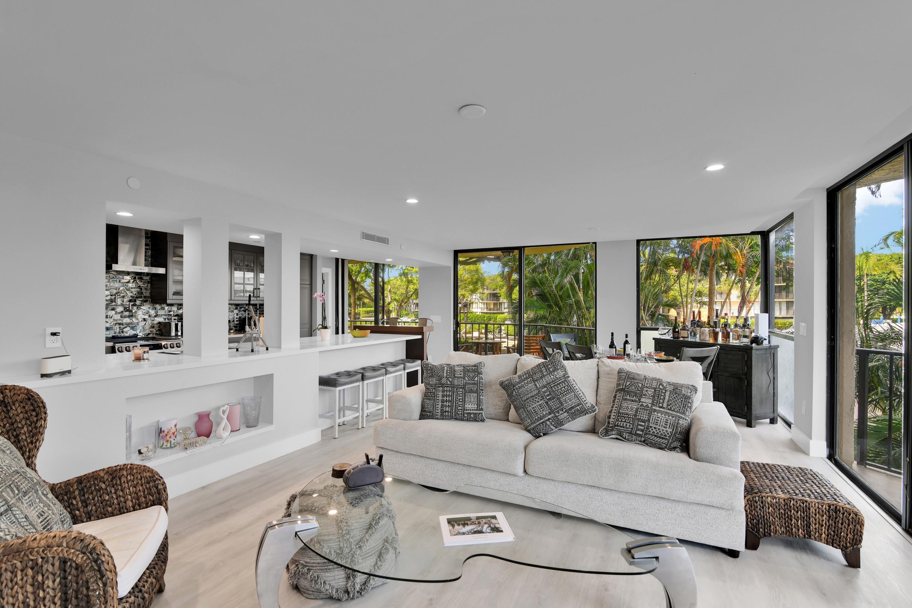 859 Jeffery Street, Unit 202 Boca Raton, FL 33487 - Photo 8 of 94 859 Jeffery St 202 Livingroom pic 11