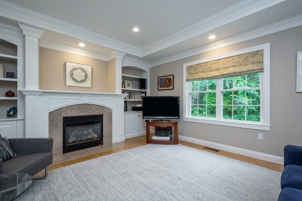 49 Grapevine Avenue Lexington, MA 02421 - Photo 8 of 42