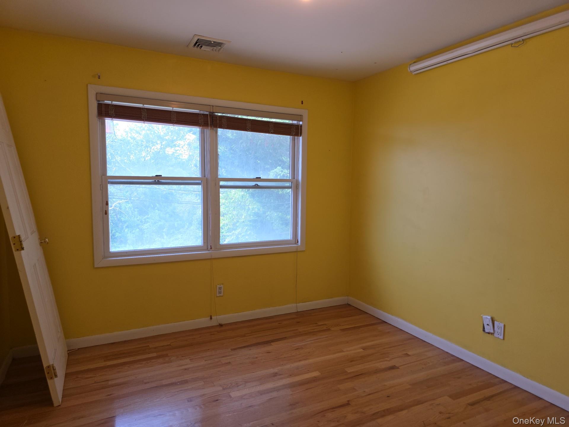 2871 Shore Road Seaford, NY 11783 - Photo 20 of 27 Gallery Image 20