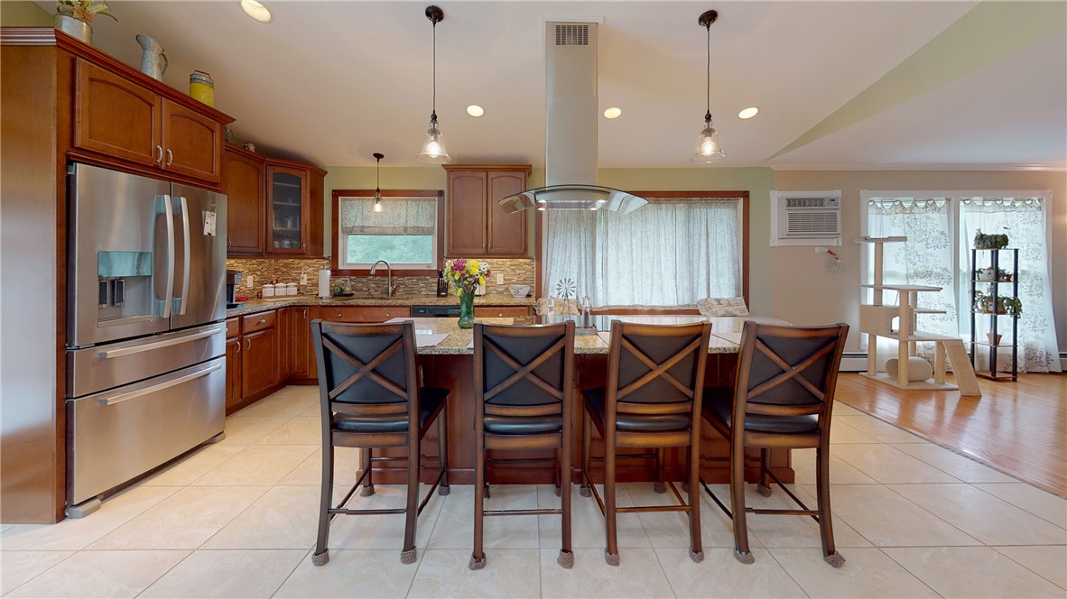 100 Fenner Hill Road Hopkinton, RI 02832 - Photo 10 of 34