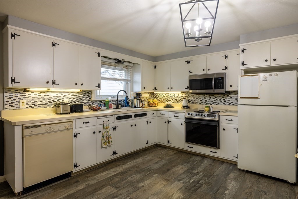 225 Kennedy Street Fall River, MA 02721 - Photo 6 of 36 Gallery Image 6