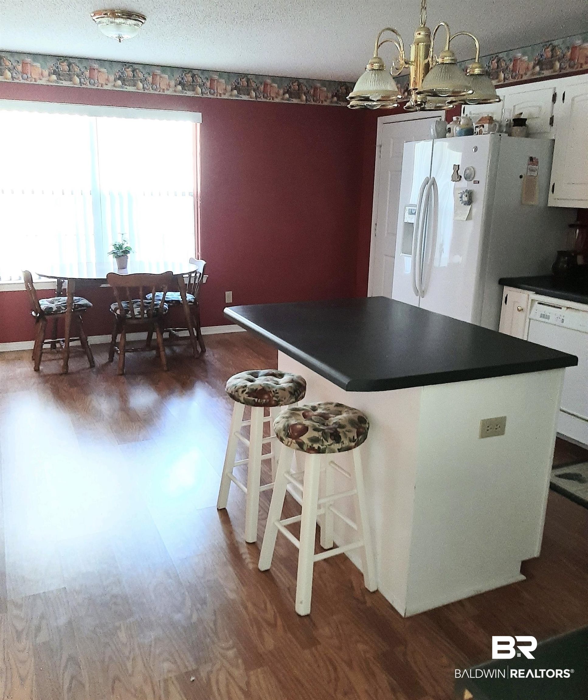 202 Oakridge Place Brewton, AL 36426 - Photo 2 of 8