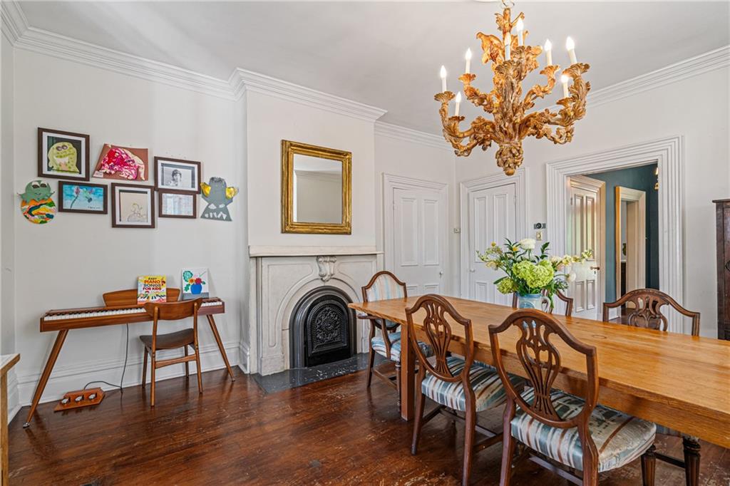 657 Maple Lane Sewickley, PA 15143 - Photo 11 of 50 Dining room has perfect space to entertain.