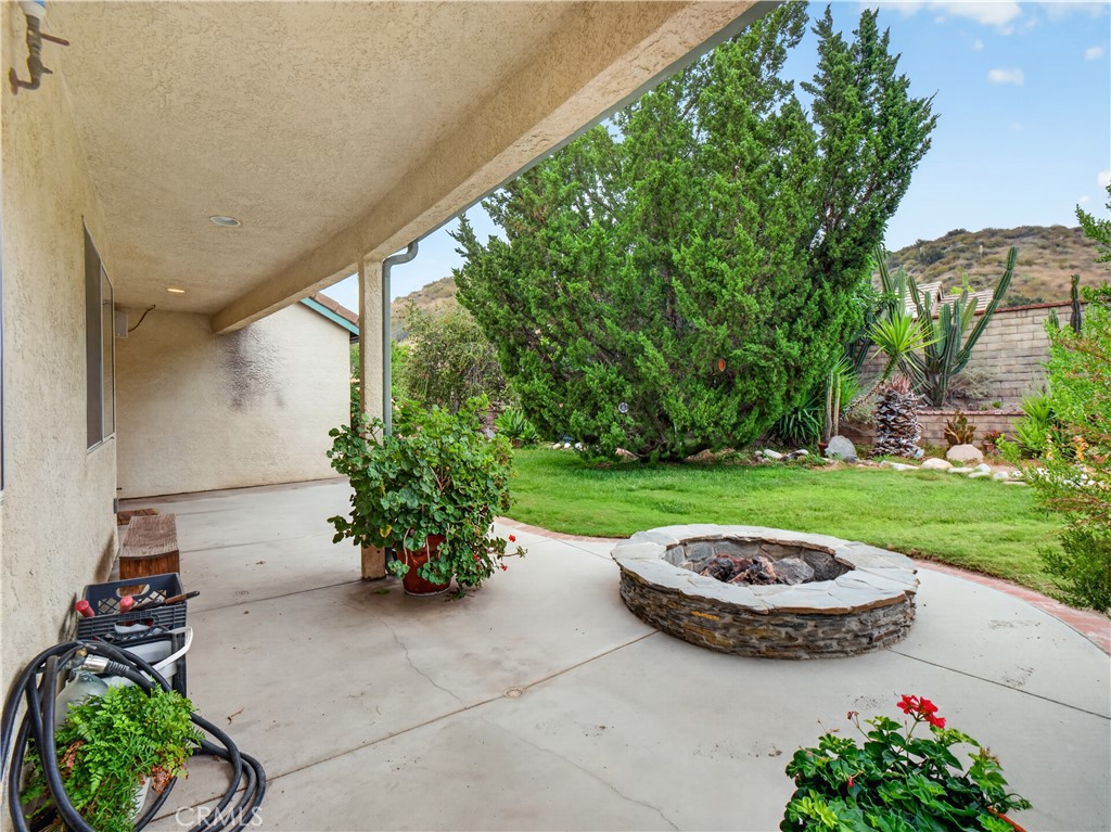 31202 Quail Valley Road Castaic, CA 91384 - Photo 12 of 25