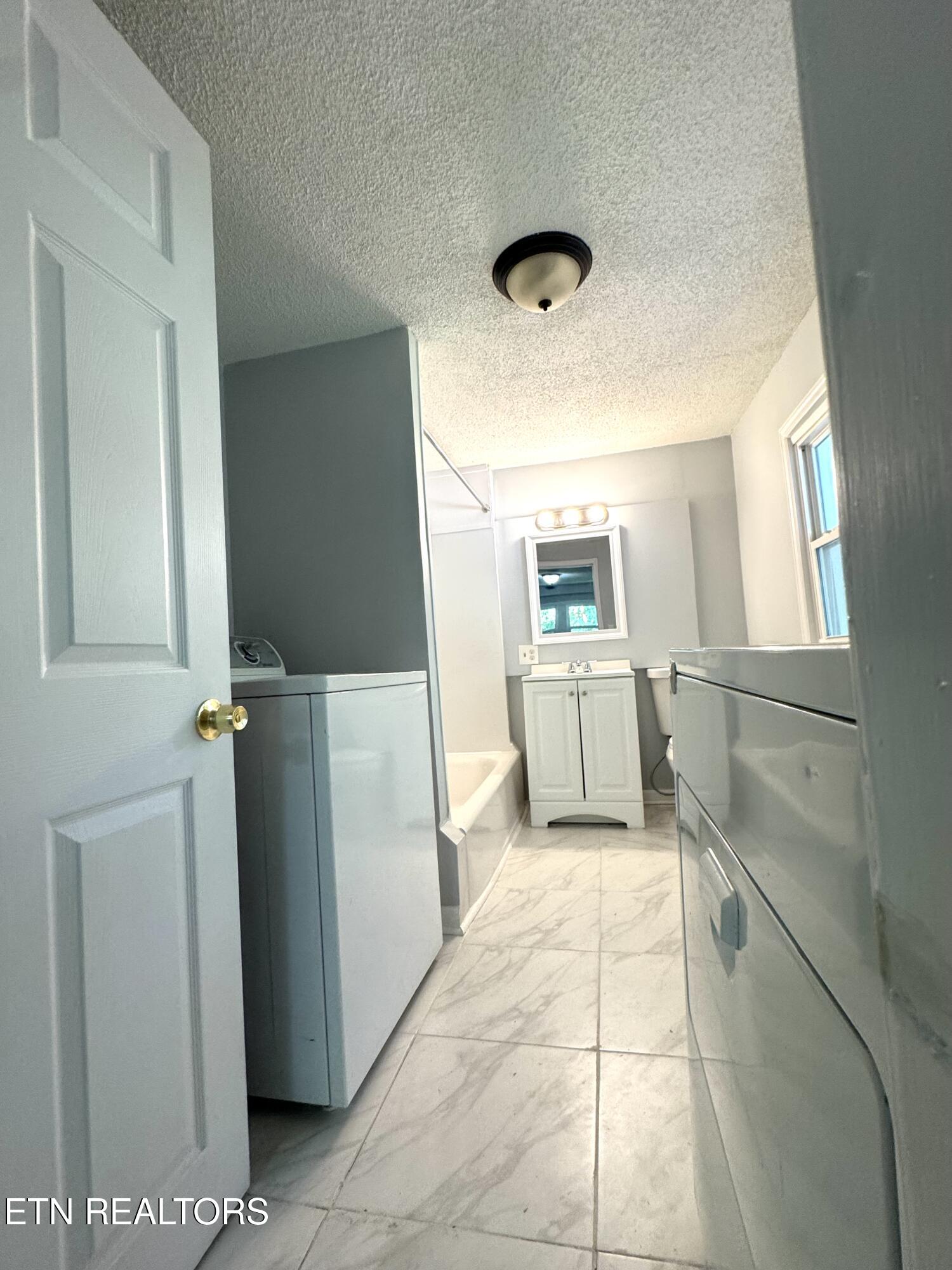 914 South 13th Street La Follette, TN 37766 - Photo 18 of 22 IMG_2933