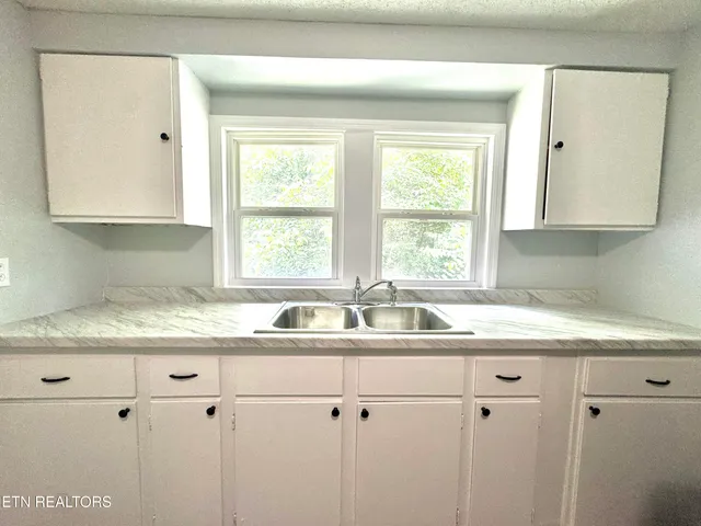 $157,000 | 914 South 13th Street, La Follette, TN 37766