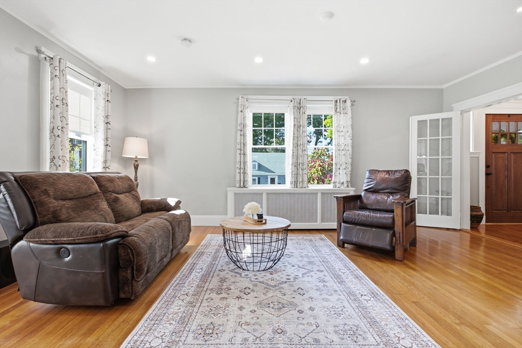 79 Orange Street Reading, MA 01867 - Photo 12 of 42