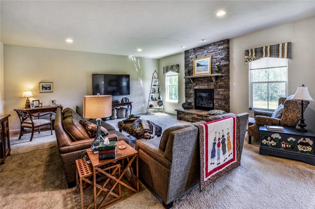 224 Taylor Ridge Lane Mars, PA 16046 - Photo 4 of 25 Gallery Image 4