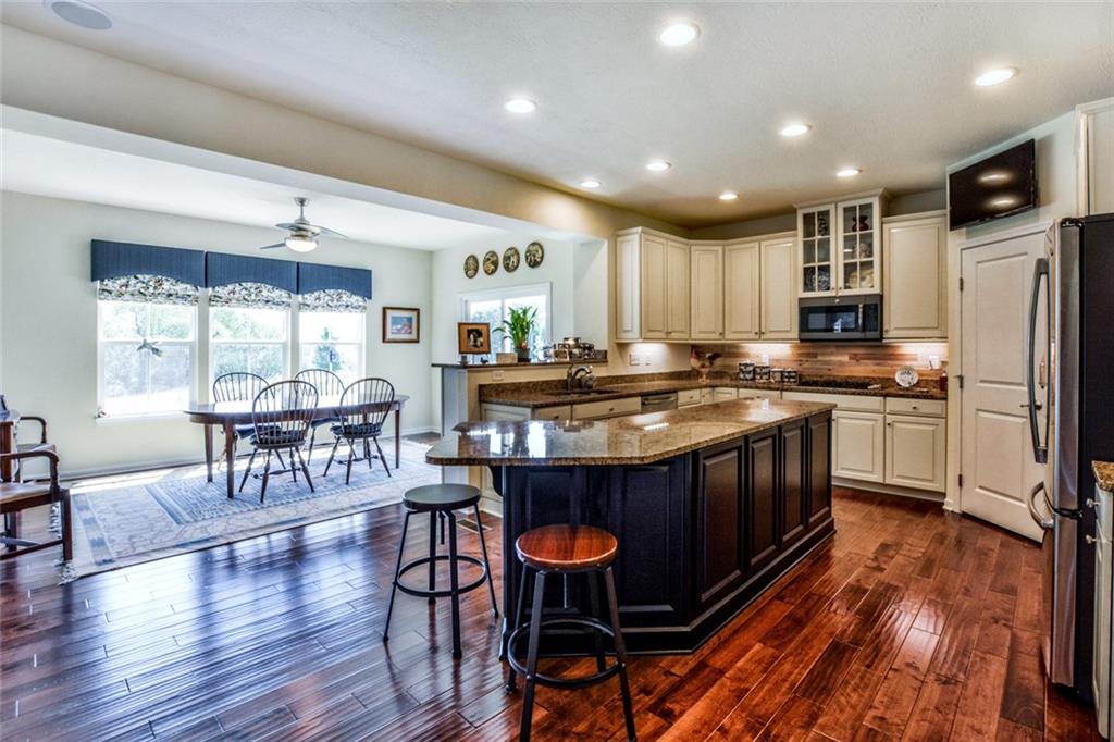 224 Taylor Ridge Lane Mars, PA 16046 - Photo 5 of 25 Gallery Image 5