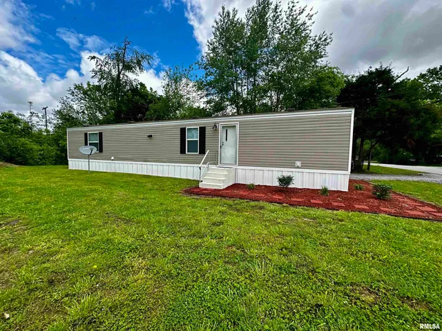 $59,900 | 806 & 808 Boyd Street, Eldorado, IL 62930