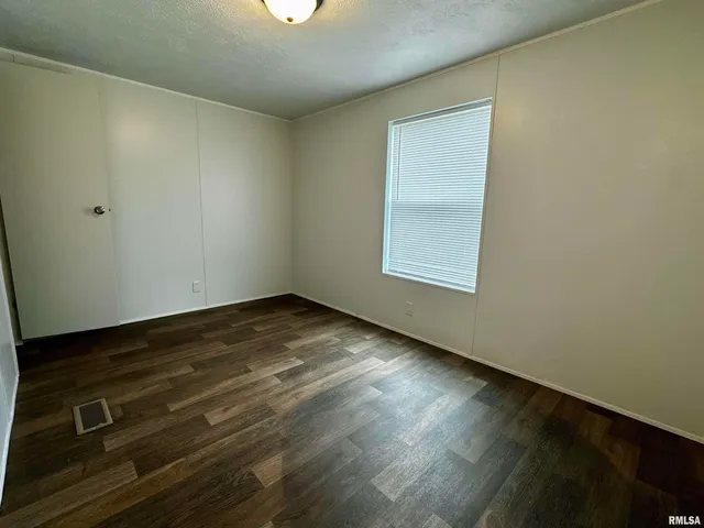 $59,900 | 806 & 808 Boyd Street, Eldorado, IL 62930