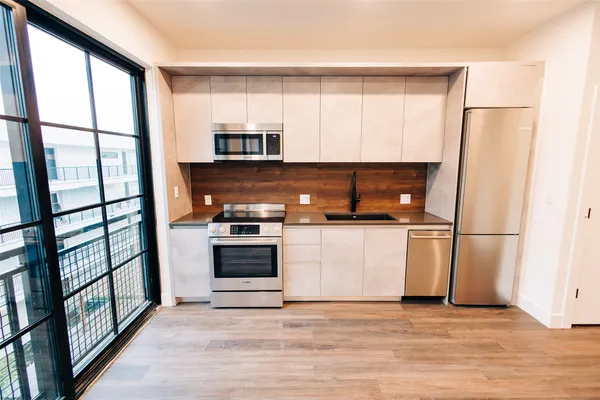 $159,000 | 4315 South Congress Avenue, Unit 520, Austin, TX 78745