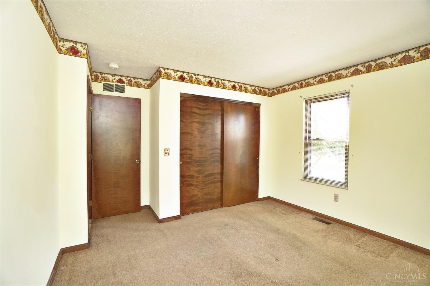 2550 Bell Road Hamilton, OH 45013 - Photo 27 of 49