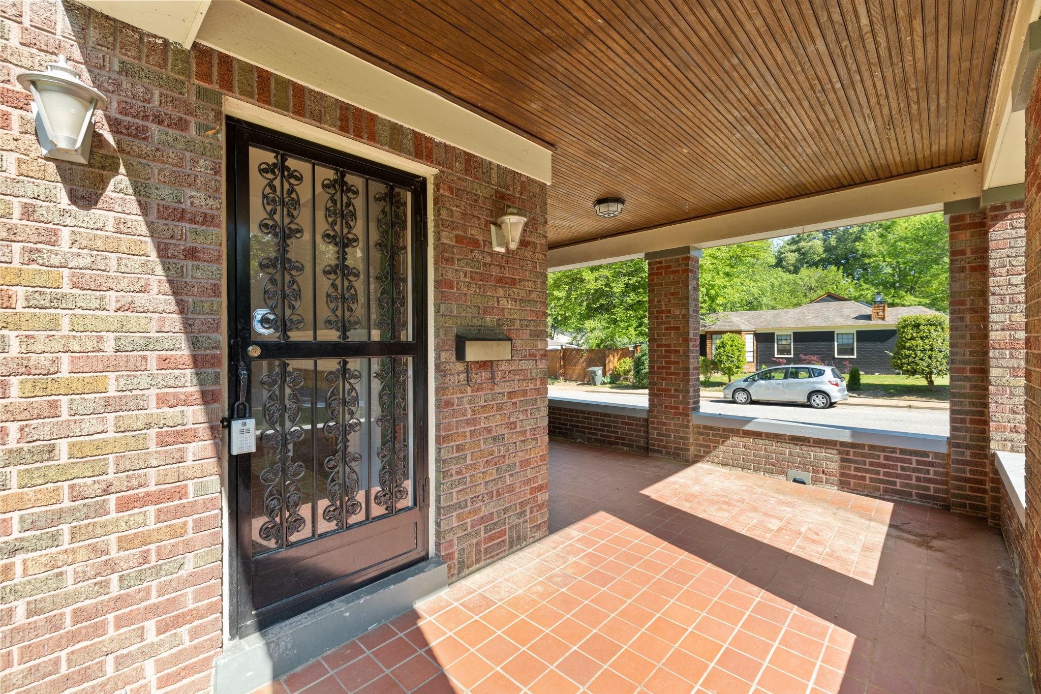 99 South Fenwick Road Memphis, TN 38111 - Photo 3 of 25 a view of a two room with large windows