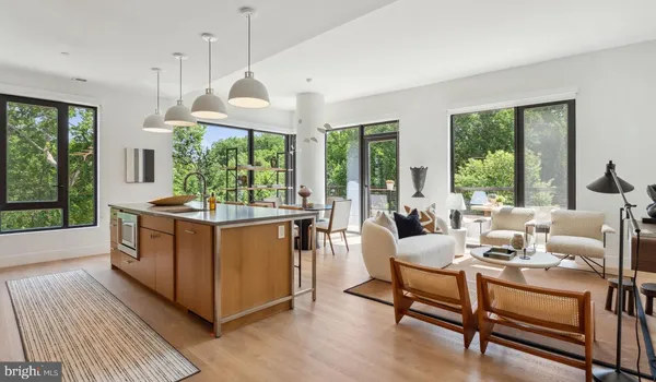 $2,484 | 10511 Strathmore Hall Street, Unit T10, North Bethesda, MD 20852