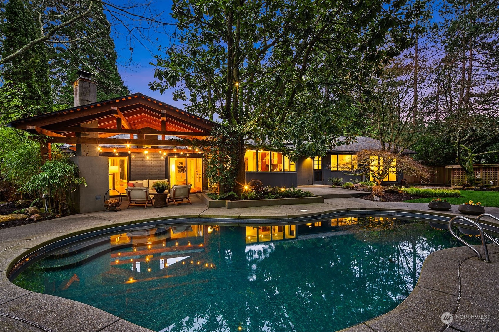 8429 Hunts Point Lane Hunts Point, WA 98004 - Photo 1 of 39