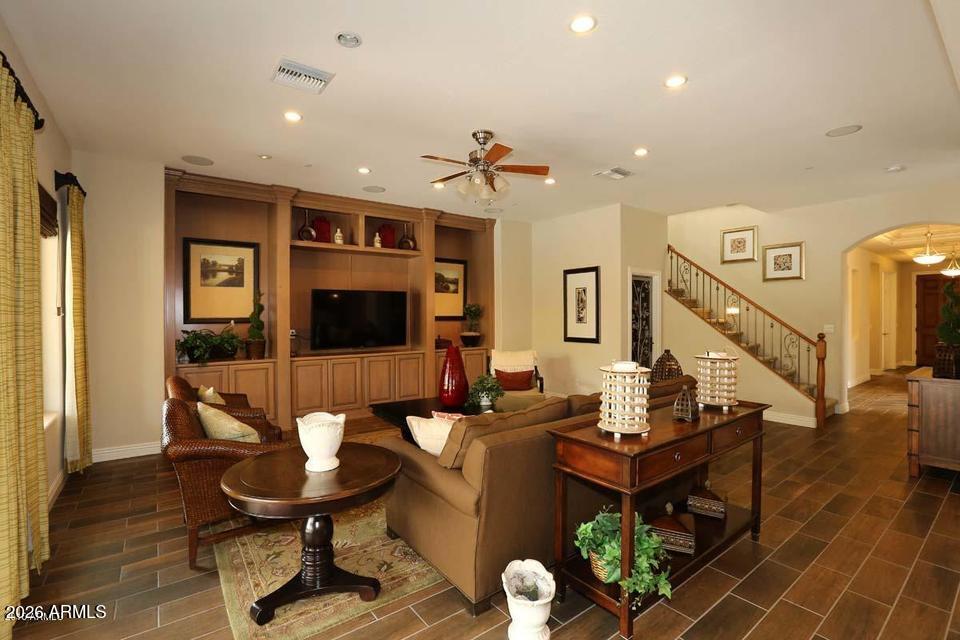 10121 East Ridgerunner Place Scottsdale, AZ 85255 - Photo 6 of 61 20180405213500472852000000-o