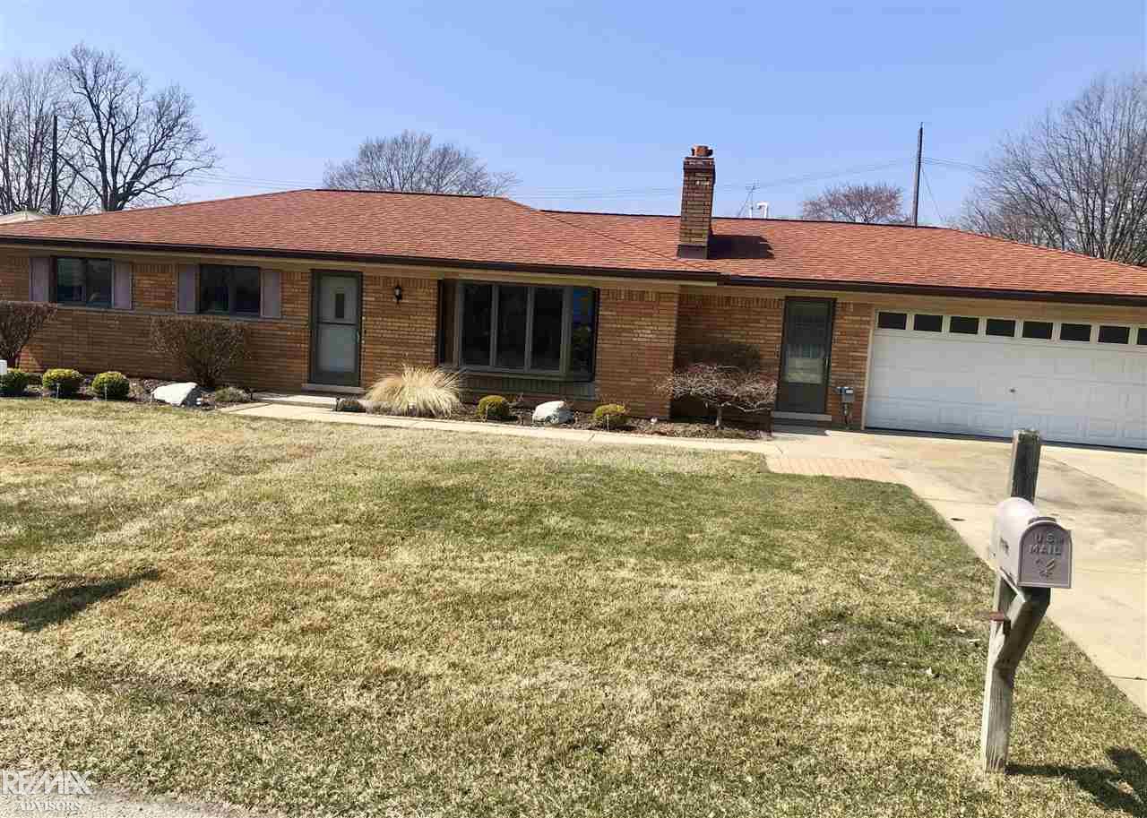 37985 Pointe Rosa Street Harrison Township, MI 48045 - Photo 3 of 36 50070091-2.JPG