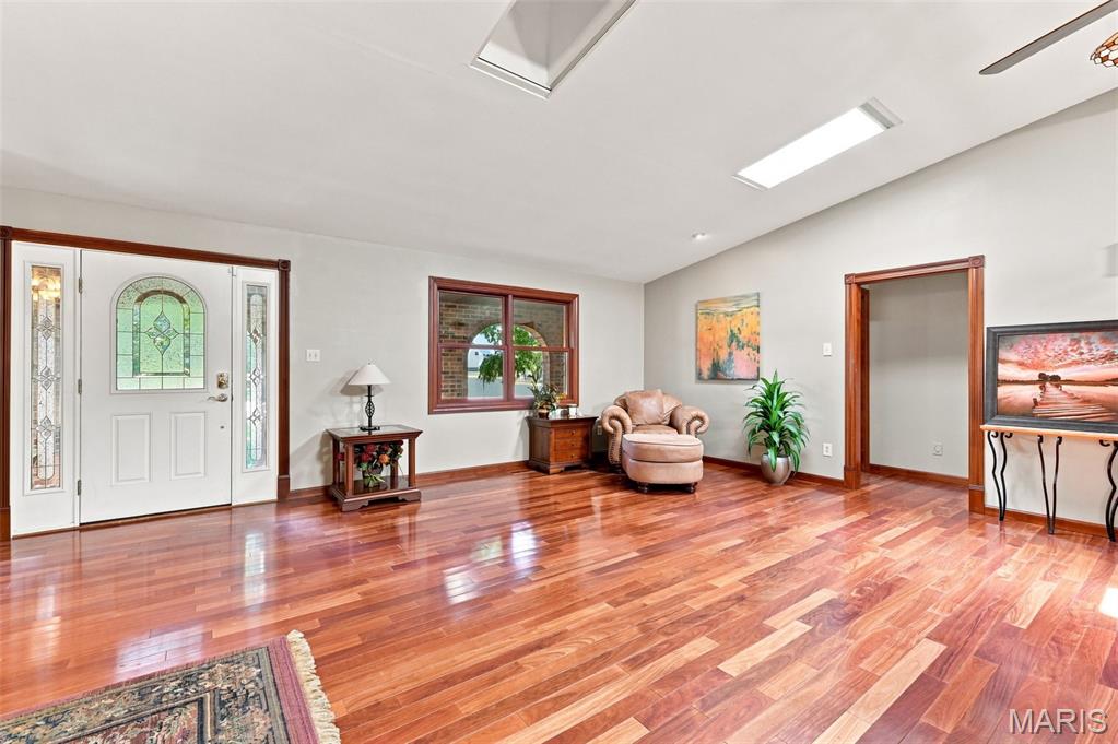7001 Weber Road St. Louis, MO 63123 - Photo 9 of 71 Gallery Image 9