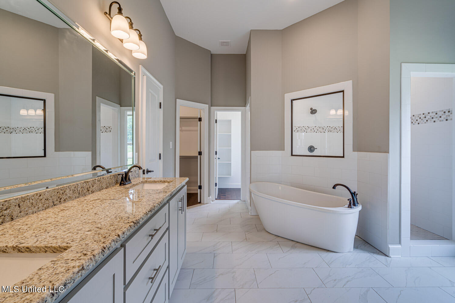 2054 Slocum Road Hernando, MS 38632 - Photo 13 of 26 Master Bath