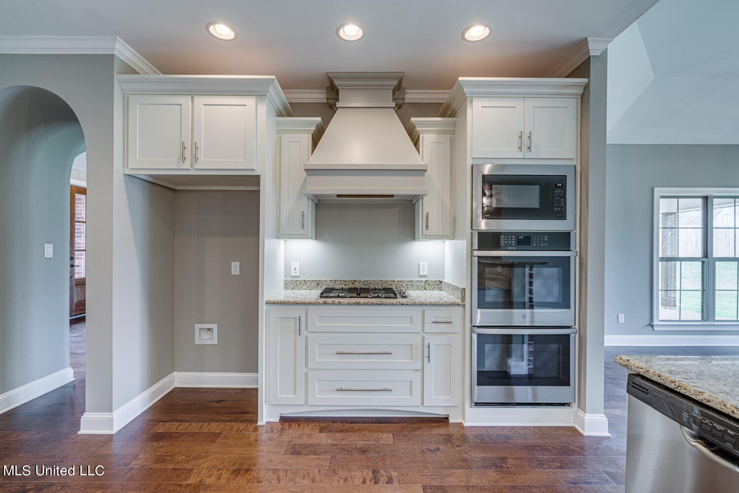2054 Slocum Road Hernando, MS 38632 - Photo 7 of 26 Kitchen 2