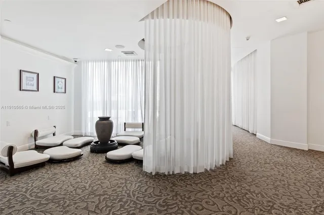 $549,000 | 350 South Miami Avenue, Unit 1805, Miami, FL 33130