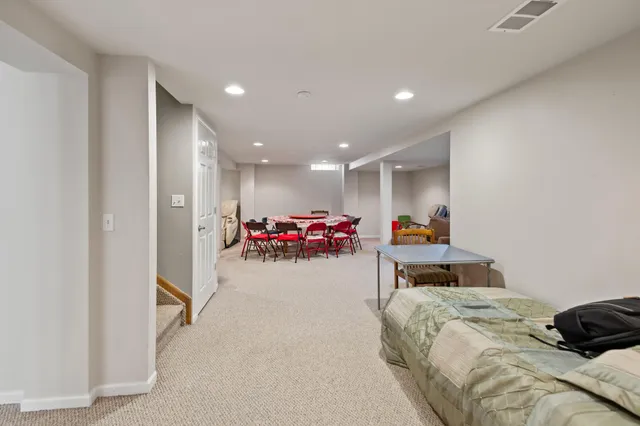 $285,000 | 4453 Thornwood Court, Warren, MI 48092