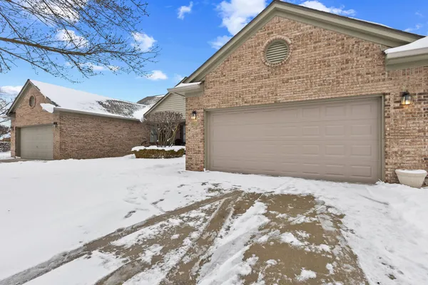 $285,000 | 4453 Thornwood Court, Warren, MI 48092
