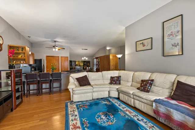 $285,000 | 4453 Thornwood Court, Warren, MI 48092