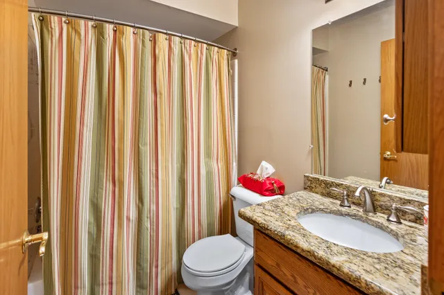 $285,000 | 4453 Thornwood Court, Warren, MI 48092