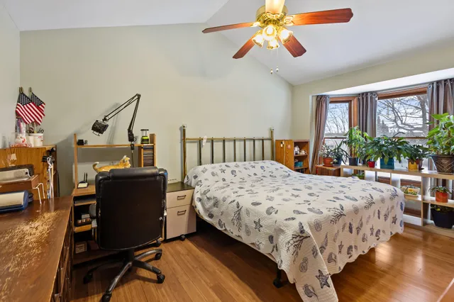 $285,000 | 4453 Thornwood Court, Warren, MI 48092