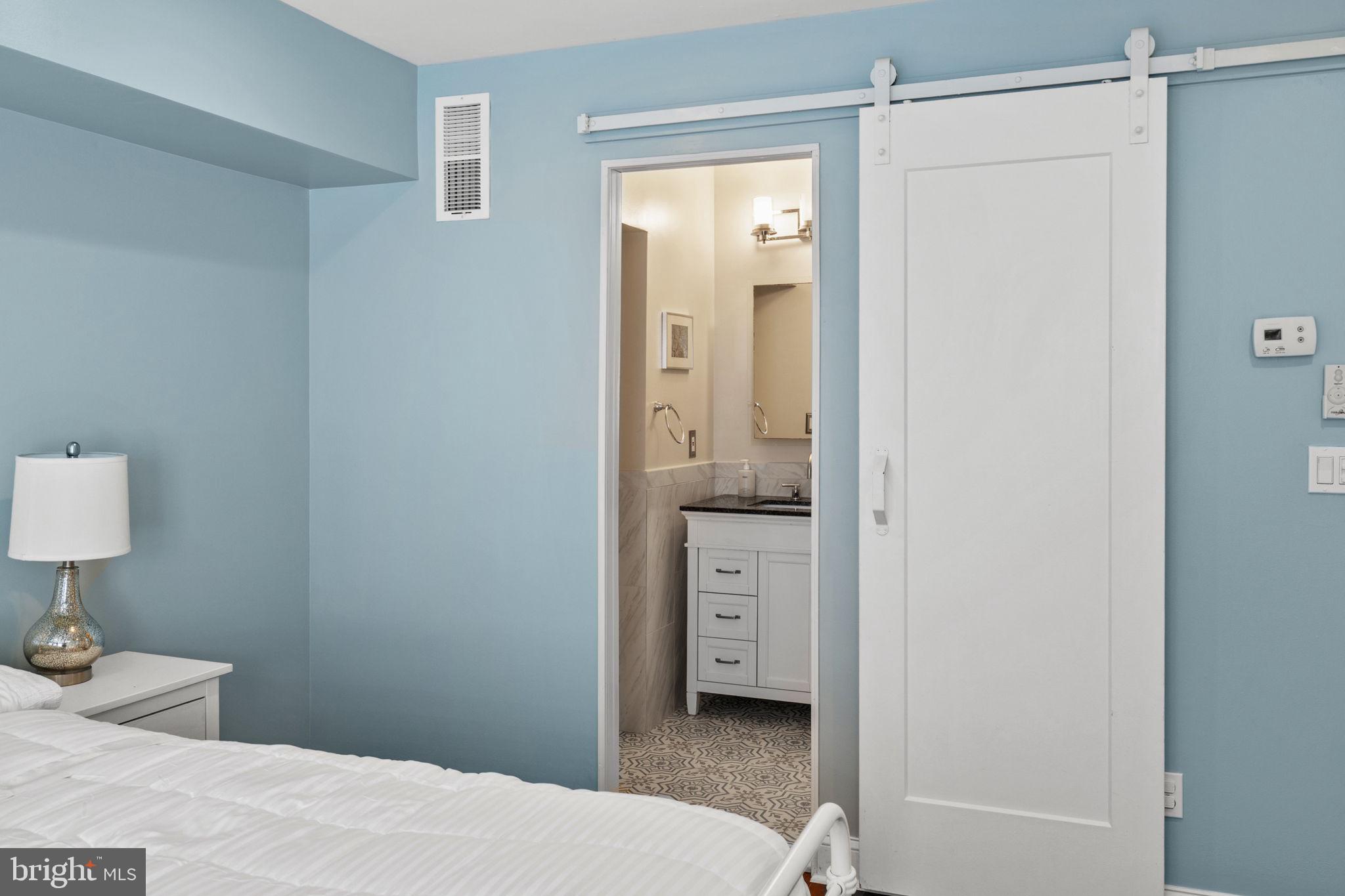 216 Christian Street, Unit A Philadelphia, PA 19147 - Photo 39 of 60