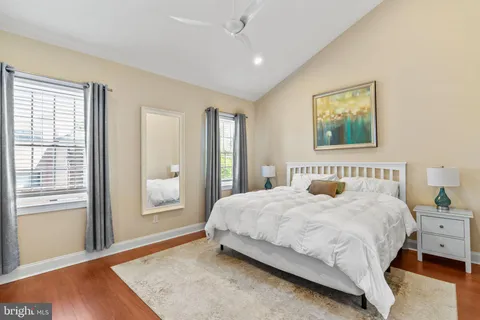 $900,000 | 216 Christian Street, Unit A, Philadelphia, PA 19147
