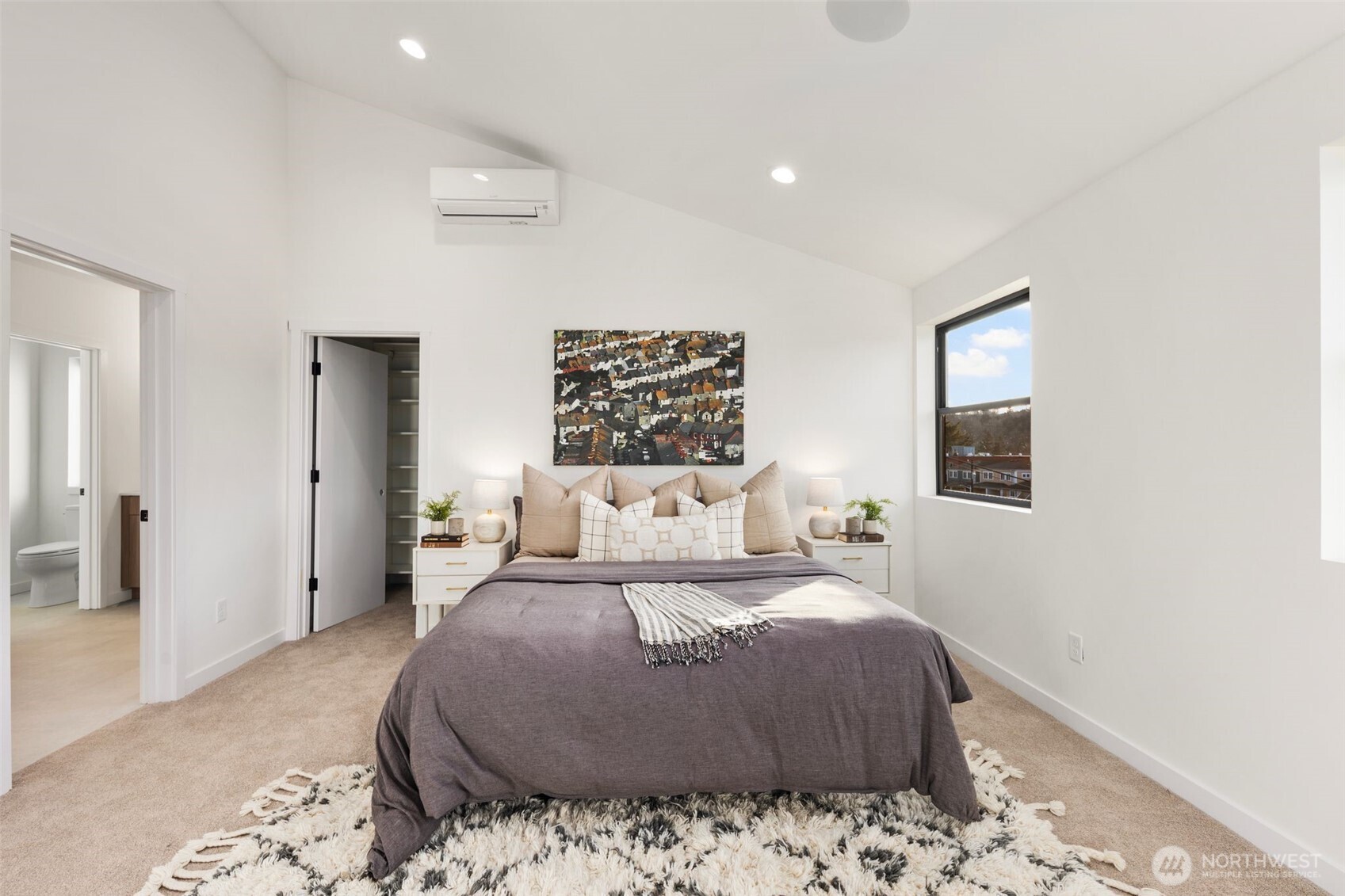 5246 23rd Avenue Southwest Seattle, WA 98106 - Photo 11 of 27