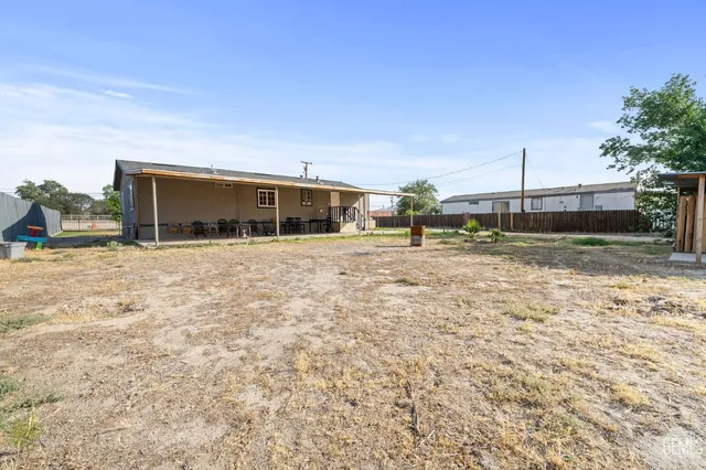 a view of a outdoor space