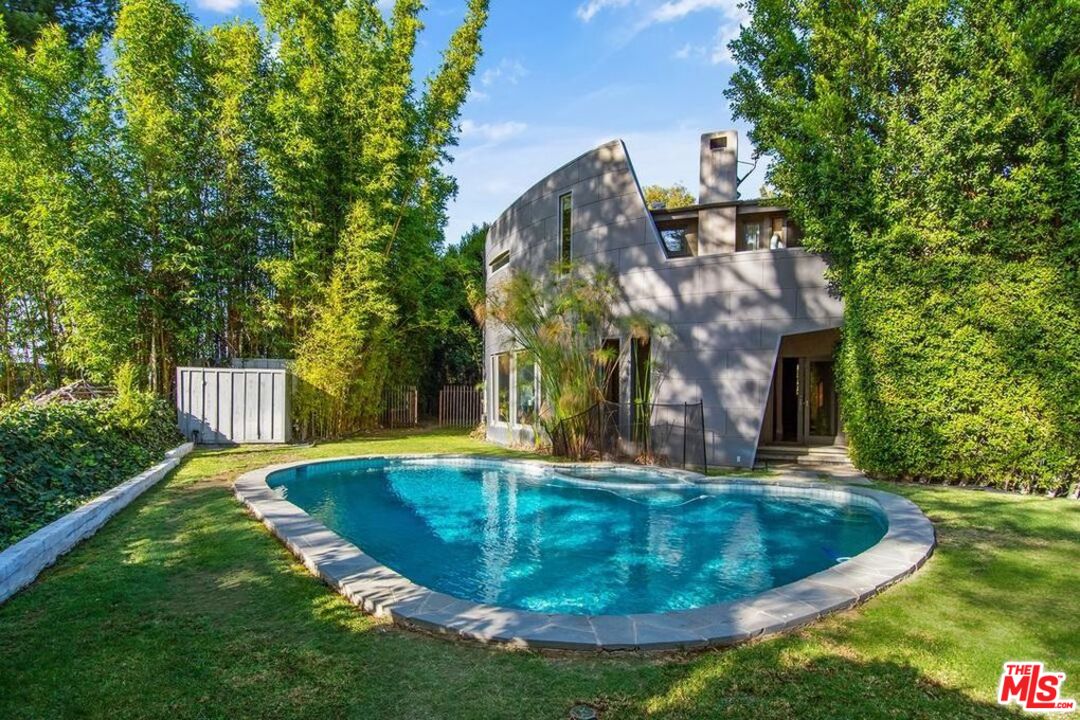 9625 Oak Pass Road, Beverly Hills, CA 90210 Compass