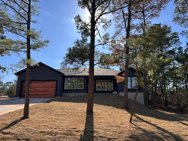 $459,900 | 113 Kahuku Court, Bastrop, TX 78602