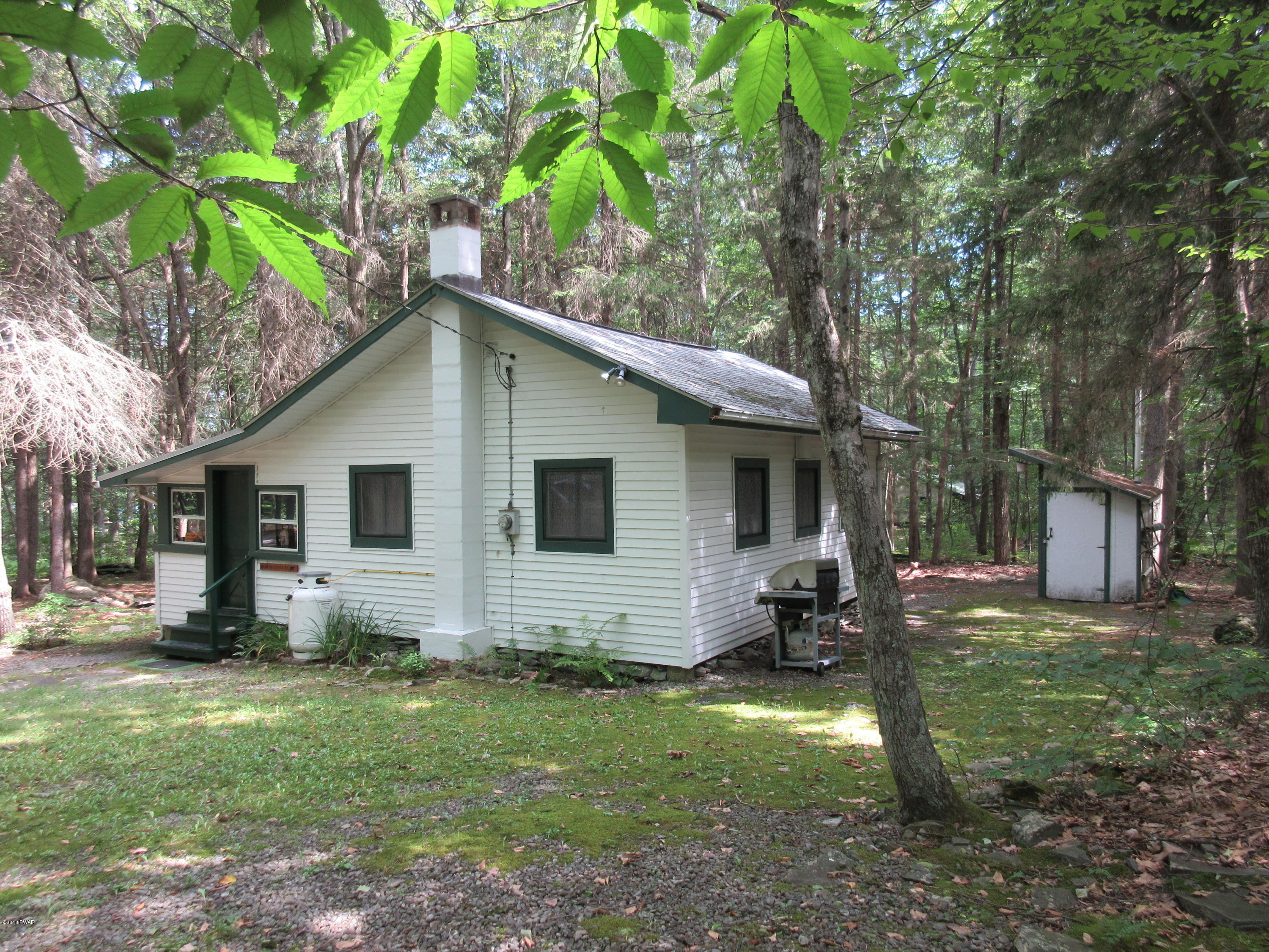 105 Outlet Road Dingmans Ferry, PA 18328 - Photo 1 of 11 front view
