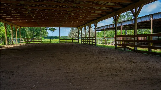 $1,200,000 | 4799 Cr 652 Other Tx 77480, Brazoria, TX 77422