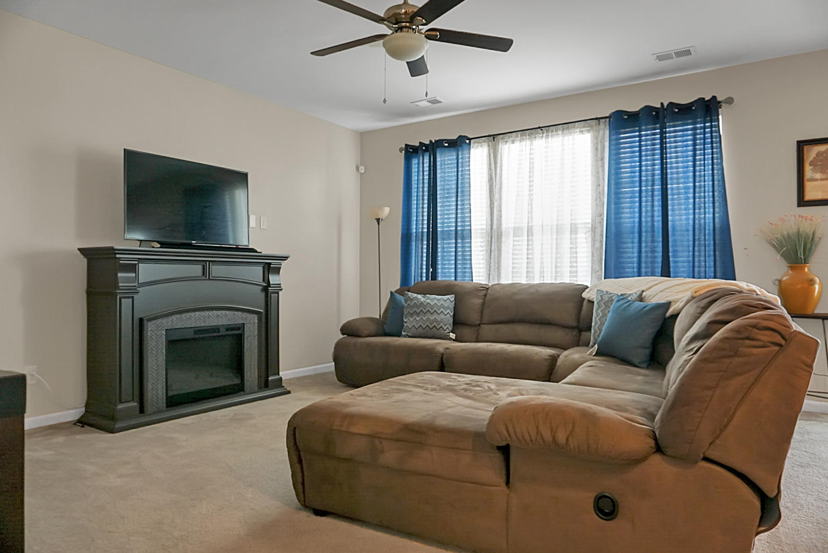 204 Spectrum Road Summerville, SC 29486 - Photo 11 of 43 DSC02888