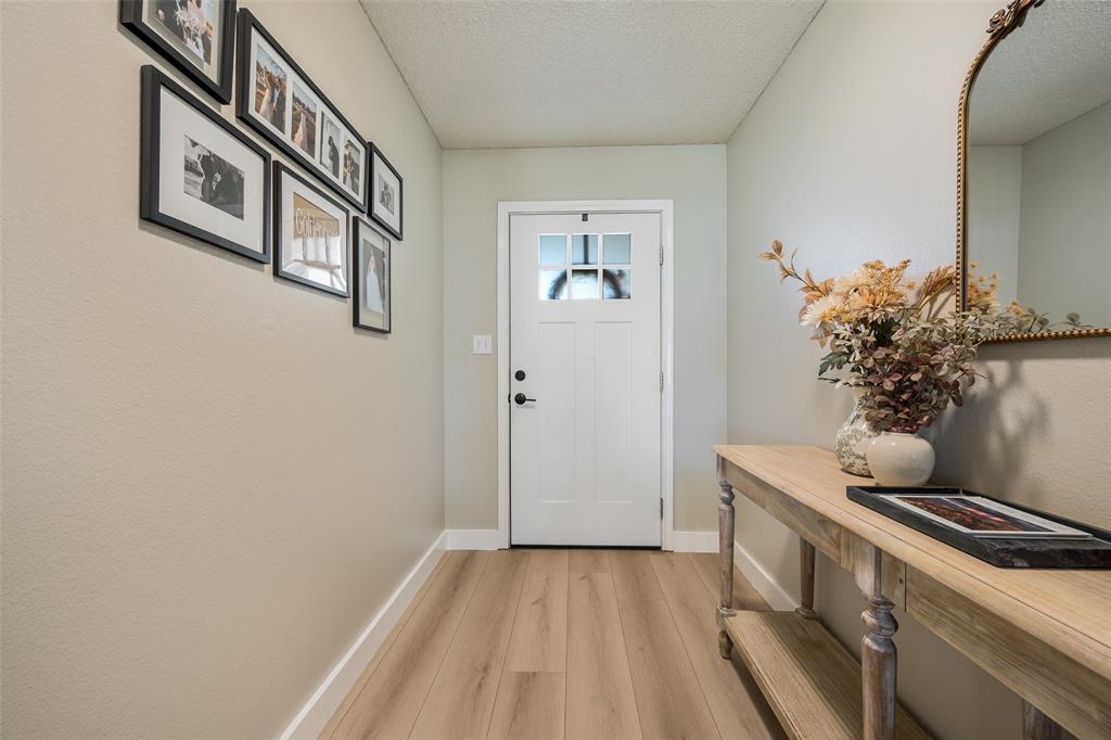 6560 Meadow Ridge Circle Nevada, TX 75173 - Photo 6 of 33 Gallery Image 6