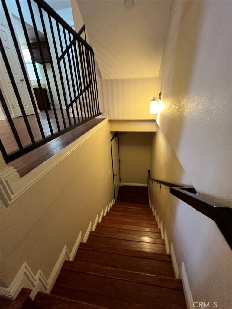 920 Central Riverside, CA 92507 - Photo 16 of 40 a view of entryway