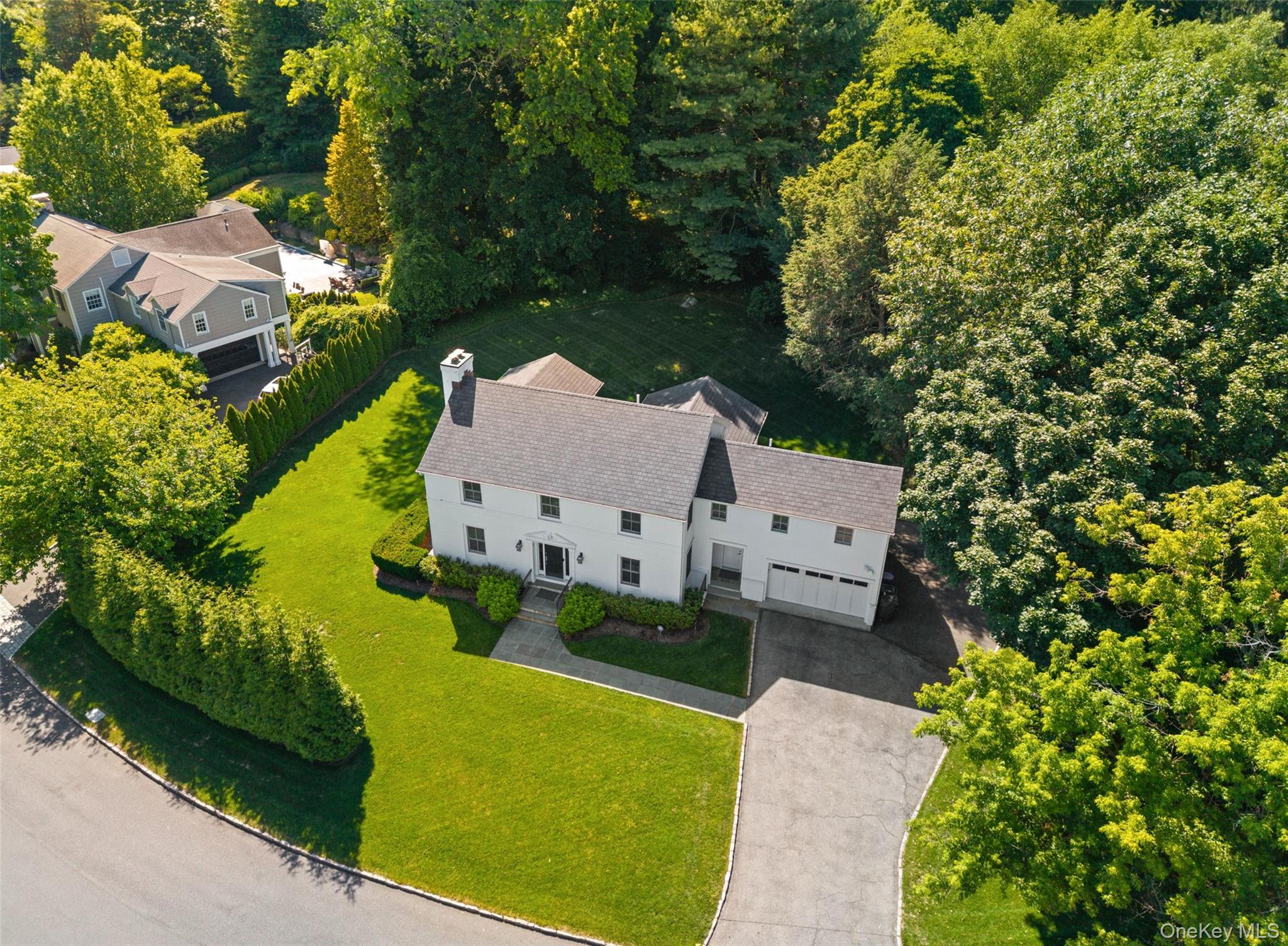 57 Tisdale Road Scarsdale, NY 10583 - Photo 2 of 29