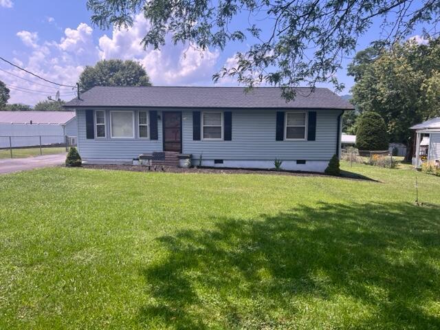 736 Roberts Street Erwin, TN 37650 - Photo 1 of 8 IMG_8923