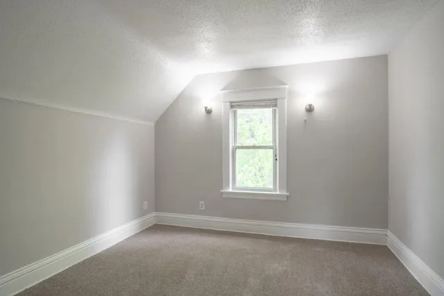 $254,900 | 938 North Cypress Street, St. Paul, MN 55106