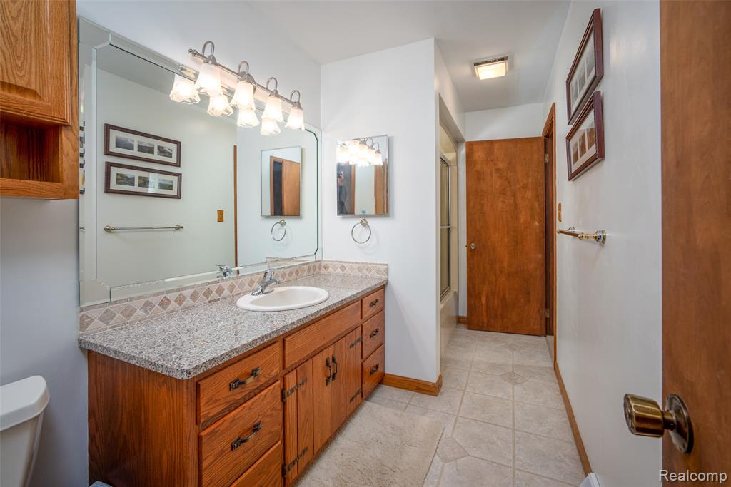 6240 Lakeshore Road Palms, MI 48465 - Photo 20 of 38