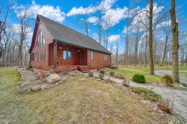 $625,000 | 4705 Whig Highway, Adrian, MI 49221