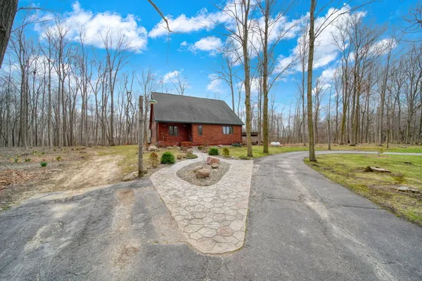 $625,000 | 4705 Whig Highway, Adrian, MI 49221