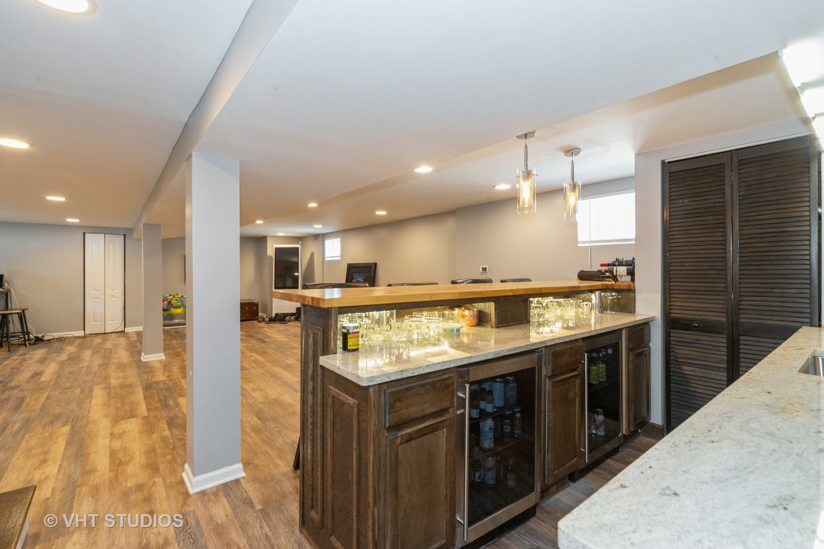 436 East Butterfield Road Elmhurst, IL 60126 - Photo 11 of 17