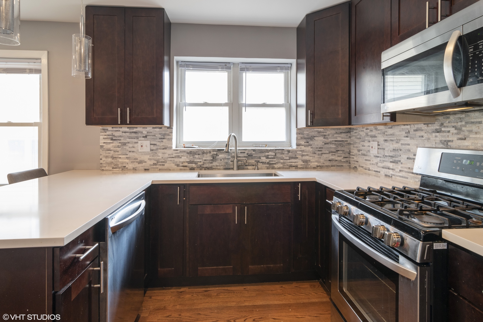 436 East Butterfield Road Elmhurst, IL 60126 - Photo 5 of 17